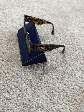 Fendi Men's Tortoiseshell Logo-Print Sunglasses with Gold Accents